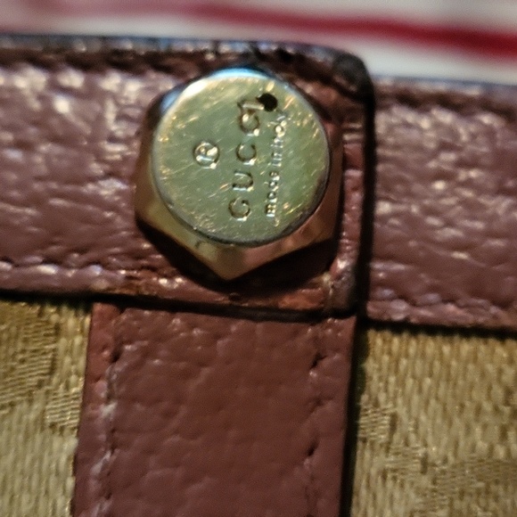 Gucci Key Case - Picture 5 of 12